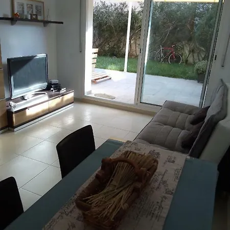 2 Beds يوريت دي مار
